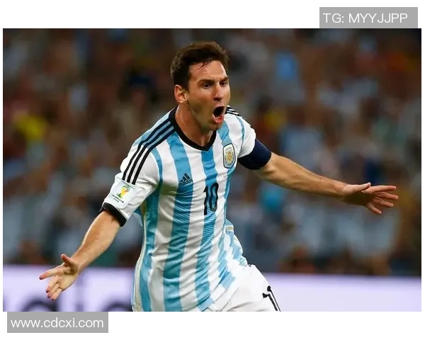 华裔足球明星的辉煌历程与成就盘点，见证历史的传奇瞬间